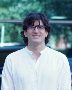 Dr. Leonardo Santander
